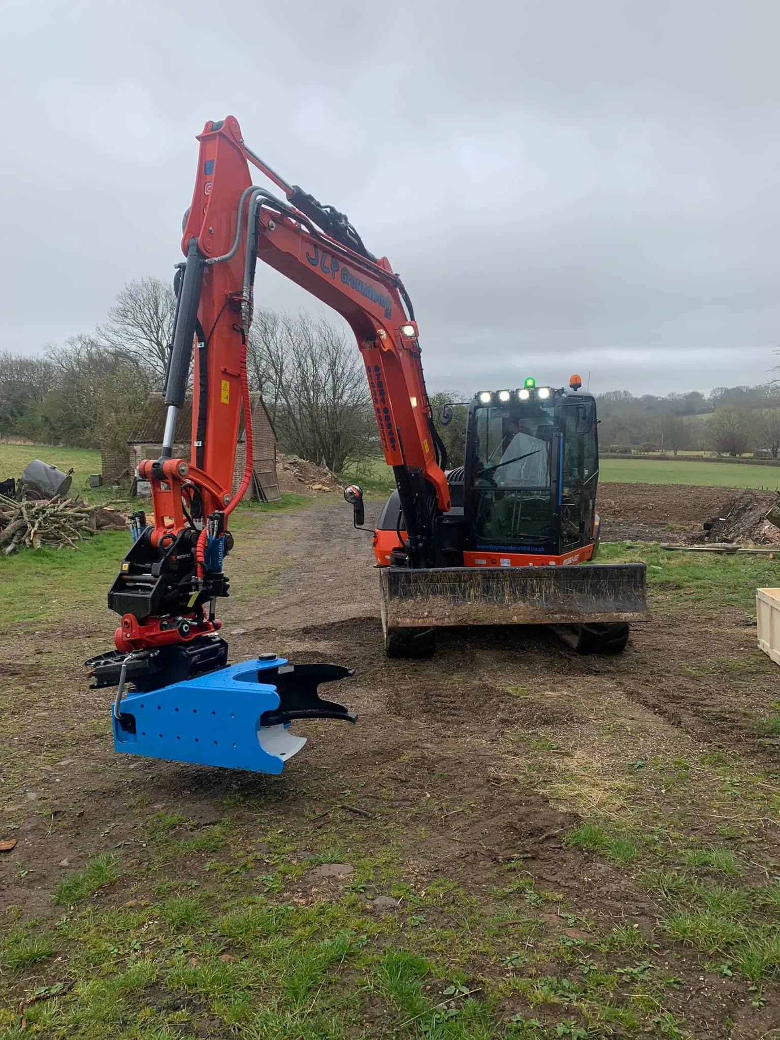 Alpha 320 Excavator Tree Shear - 5-15 Tonne